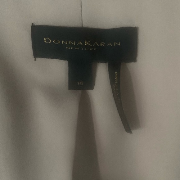 Donna Karan New York sculpture suit jacket - Picture 8 of 16